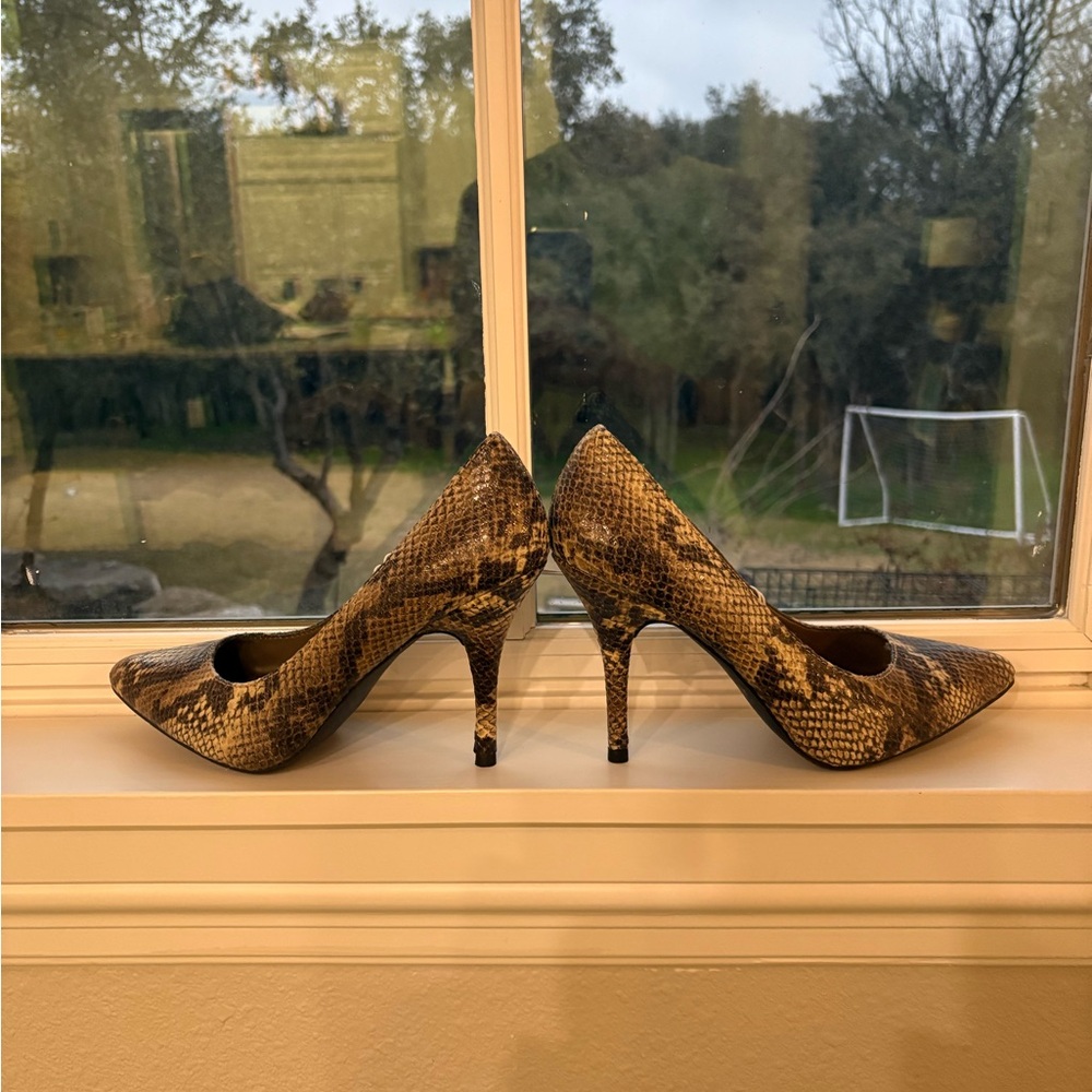 NWOT Snake Print Stiletto Heels
